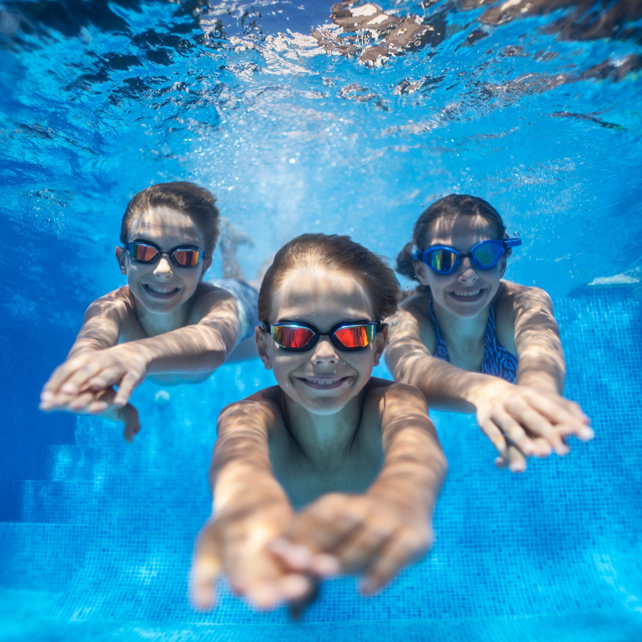 How to Stay Safe While Swimming in Stormy Weather